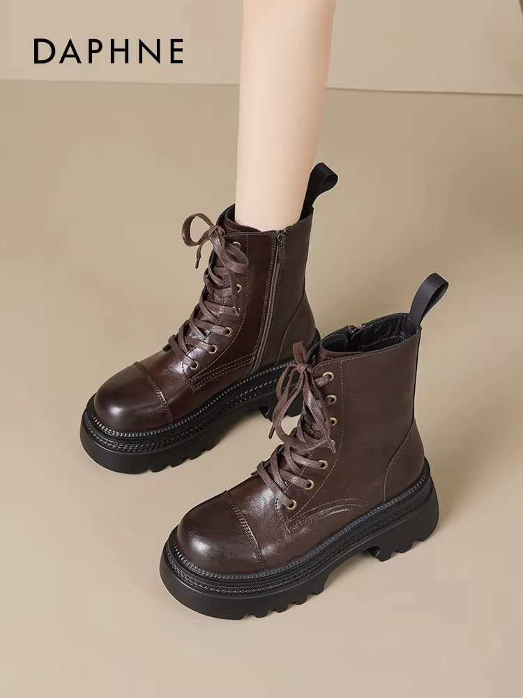 Giày bốt Daphne Brown Martin dành cho nữ 2025 Mẫu mới Thu Đông đế dày tăng chiều cao phong cách Anh Quốc lót lông cừu kiểu ngắn Melard