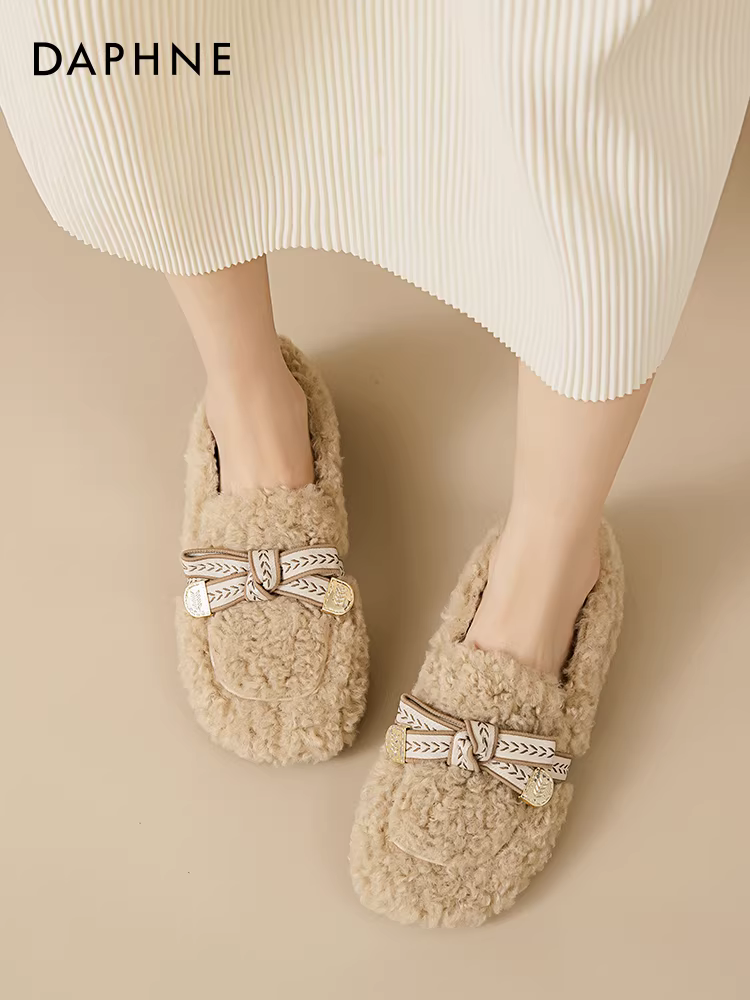 Giày dép mùa đông cổ điển dành cho nữ của Daphne có lông, giày cotton lông thú phổ biến dành cho văn phòng