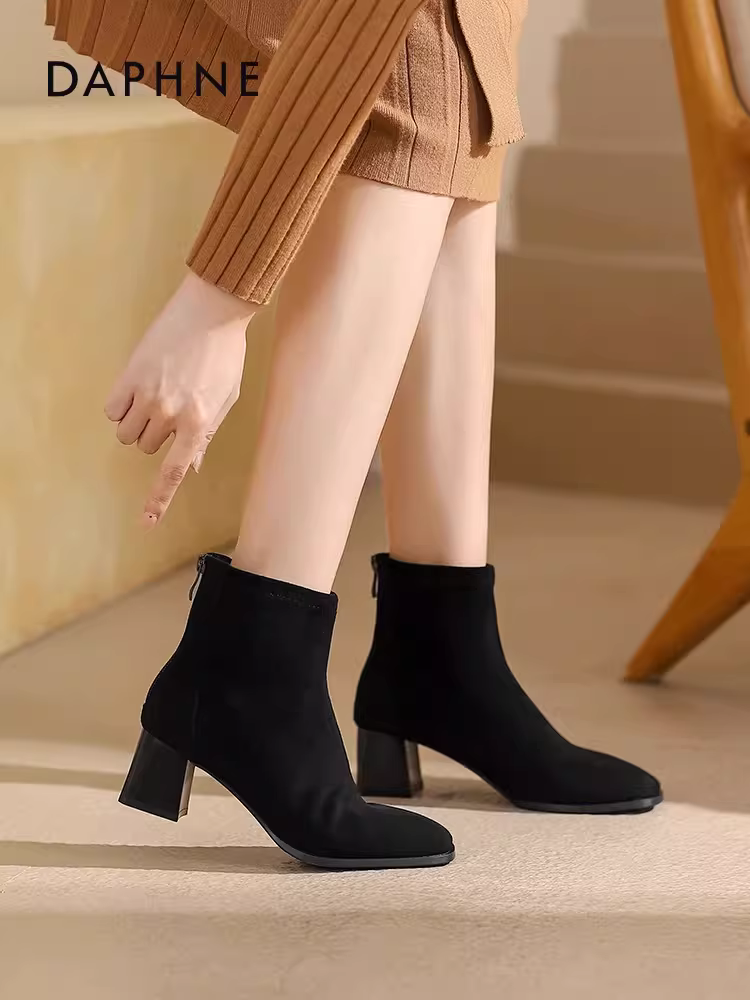 Giày bốt cổ ngắn cao gót da lộn Daphne dành cho nữ, bốt nữ đa năng thời trang thu đông, bốt gót dày dáng thon, bốt Martin, bốt tất nữ.