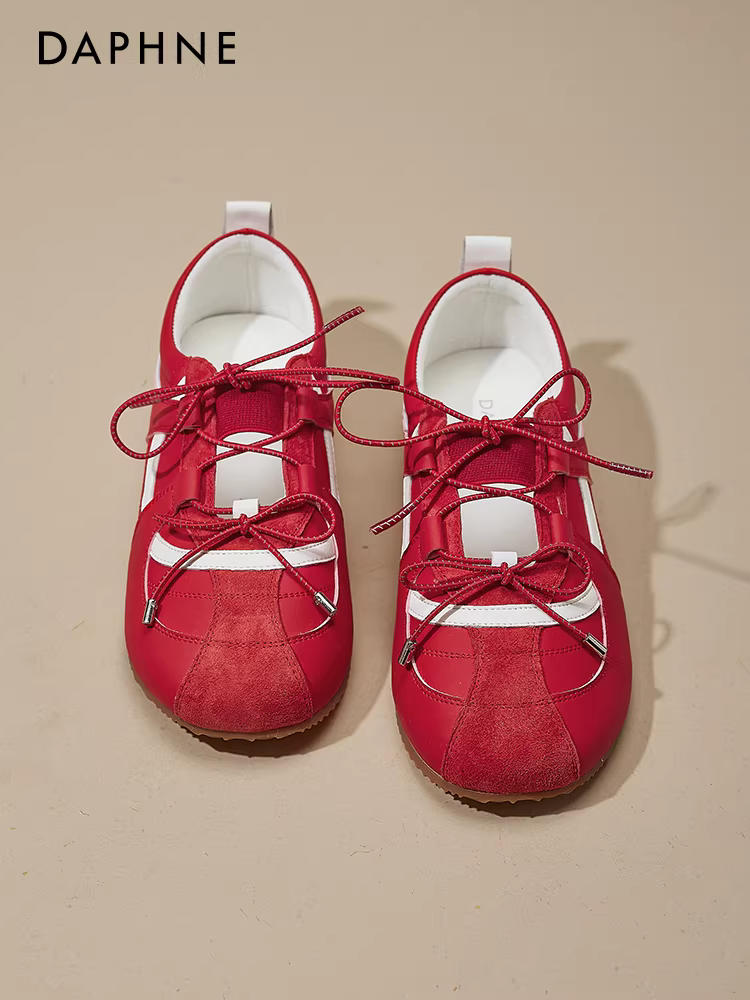 Giày tập múa ba lê màu đỏ Daphne dành cho nữ mùa xuân 2026 giày thể thao mới kiểu Mary Jane giày đơn giản giản dị giày đế thấp