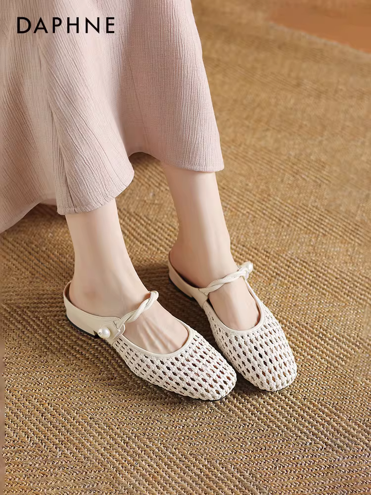 Giày mules mũi kín Daphne dành cho nữ, mẫu mới hè 2025, kiểu dệt rỗng, giày đơn, kiểu Mary Jane