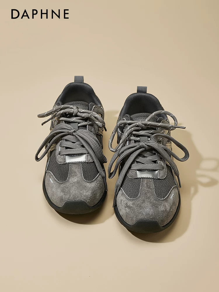 Giày tập luyện đạo đức màu xám Daphne dành cho nữ 2026 giày đua múa ba lê cổ điển mùa xuân mới giày thể thao đế dày tăng chiều cao