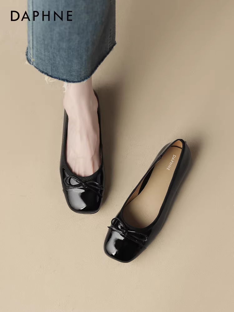 Giày bệt nữ Daphne 2025, giày nữ mùa thu mới, kiểu Pháp, giày da đế bằng, giày lười màu đỏ, giày cưới mùa thu