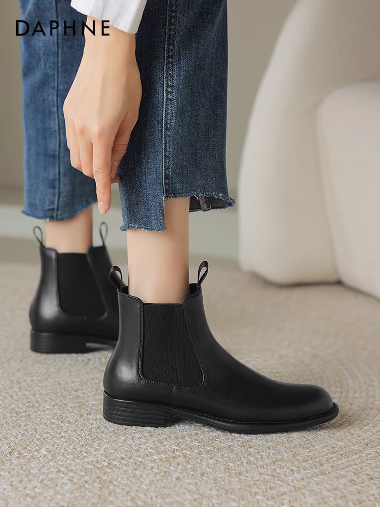 Giày Chelsea Daphne mùa thu đông 2025 kiểu mới, kiểu dáng ôm sát, phong cách Anh, lót lông, kiểu Martin, giày ngắn nữ