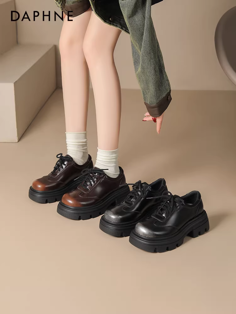 Giày lười đế dày Daphne dành cho nữ 2025, giày nữ mùa thu mới màu nâu, giày đơn phong cách Anh, giày da nhỏ mùa thu đông