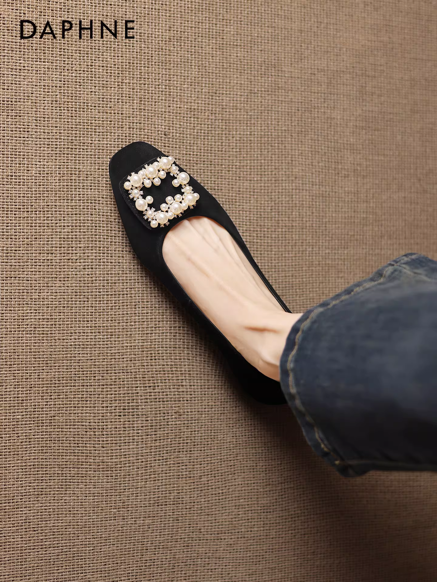 Giày bệt da cừu Daphne kiểu dáng nông dành cho nữ, mẫu mới 2025, phong cách Pháp, thoải mái, màu đen ngọc trai.