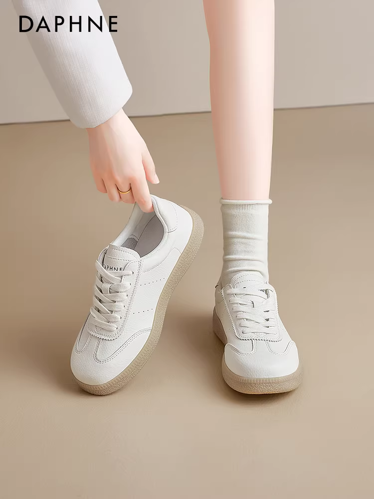 Giày ba lê trắng Daphne dành cho nữ 2024, mẫu mới mùa hè, đế mềm, mũi tròn, giày tập luyện Đức, giày thể thao đa năng cho học sinh