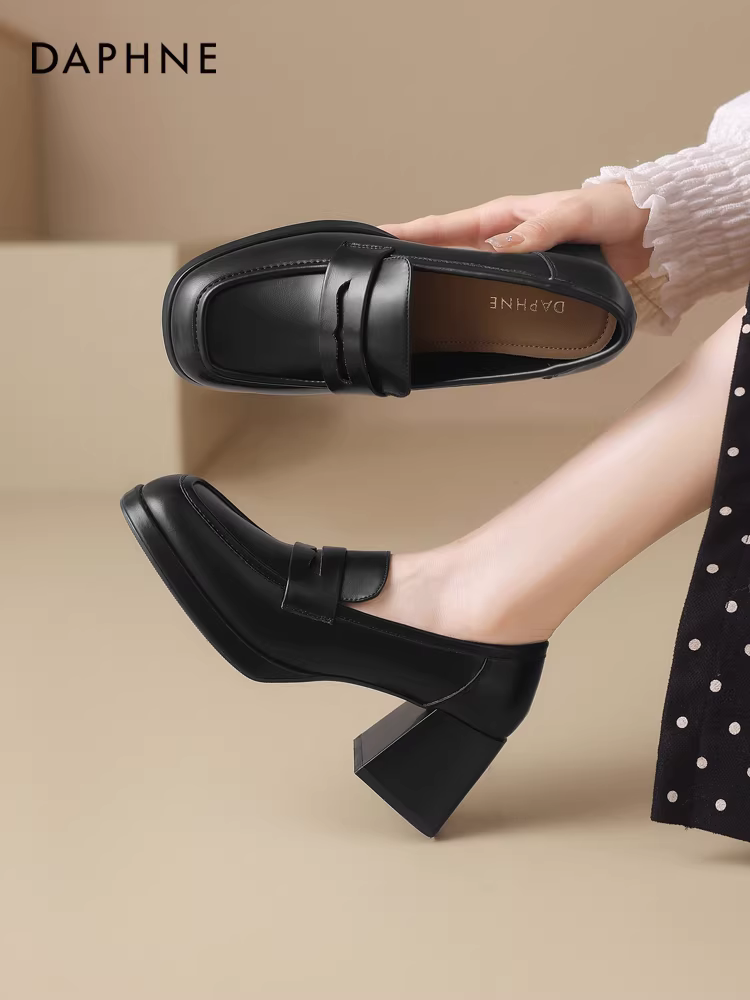 Giày lười cao gót đen Daphne dành cho nữ, mẫu mới thu 2025, đế dày, gót chunky, giày da nhỏ, phong cách Anh, giày đơn.
