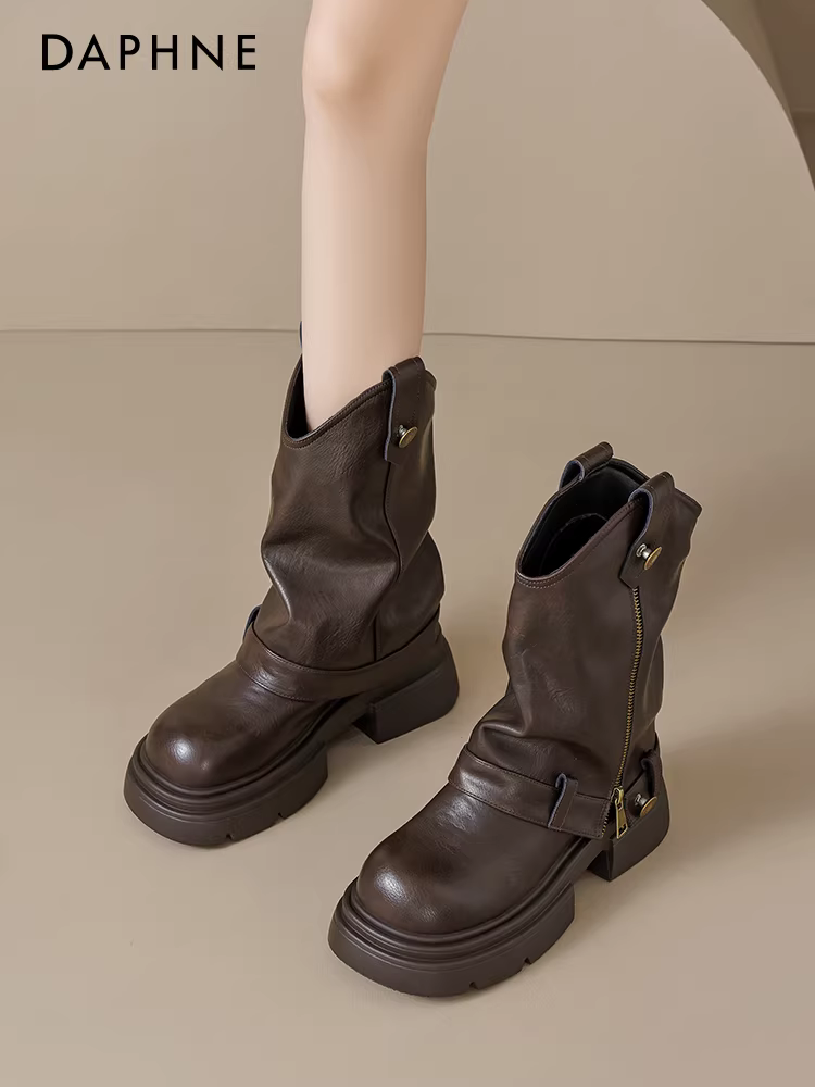 Giày bốt nữ Daphne Maillard kiểu Tây Thu 2025 mới, phong cách sa mạc vùng Tân Cương, kiểu dáng quần ống rộng, bốt ngắn kiểu Martin