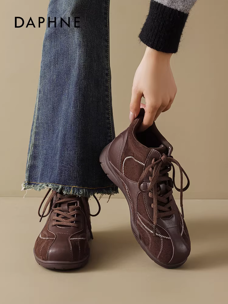 Giày tập luyện Đức lót lông Daphne Maillard dành cho nữ, giày nâu cổ điển mùa thu đông 2025, giày cao cổ đế dày.