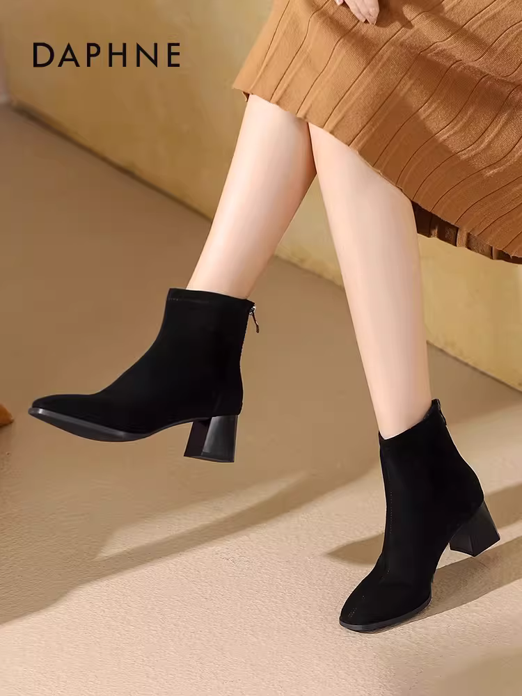 Giày bốt cổ ngắn cao gót da lộn Daphne dành cho nữ, bốt nữ đa năng thời trang thu đông, bốt gót dày dáng thon, bốt Martin, bốt tất nữ.