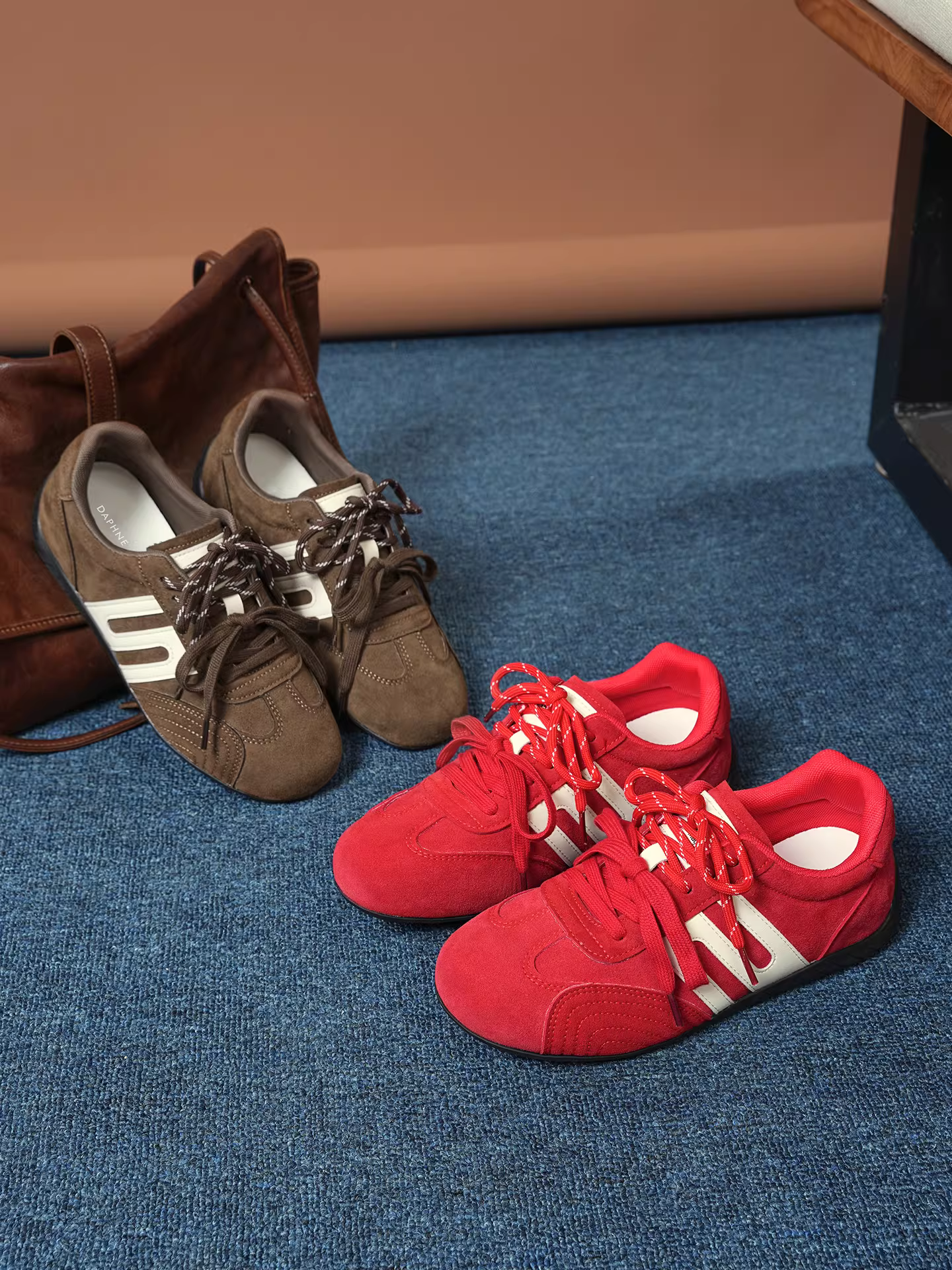 Giày tập luyện Daphne Maillard Brown Đức dành cho nữ 2025 Mẫu mới mùa đông Giày thể thao cổ điển phong cách retro lót lông cừu