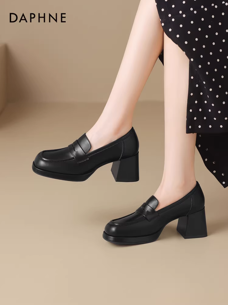 Giày lười cao gót đen Daphne dành cho nữ, mẫu mới thu 2025, đế dày, gót chunky, giày da nhỏ, phong cách Anh, giày đơn.