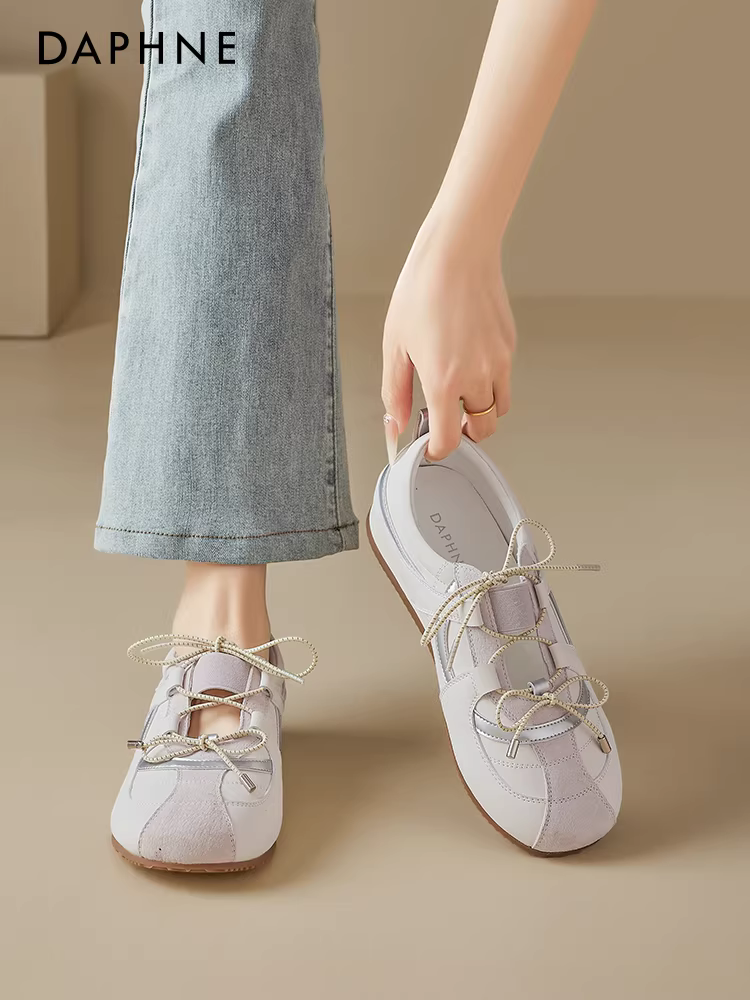 Giày tập múa ba lê màu đỏ Daphne dành cho nữ mùa xuân 2026 giày thể thao mới kiểu Mary Jane giày đơn giản giản dị giày đế thấp