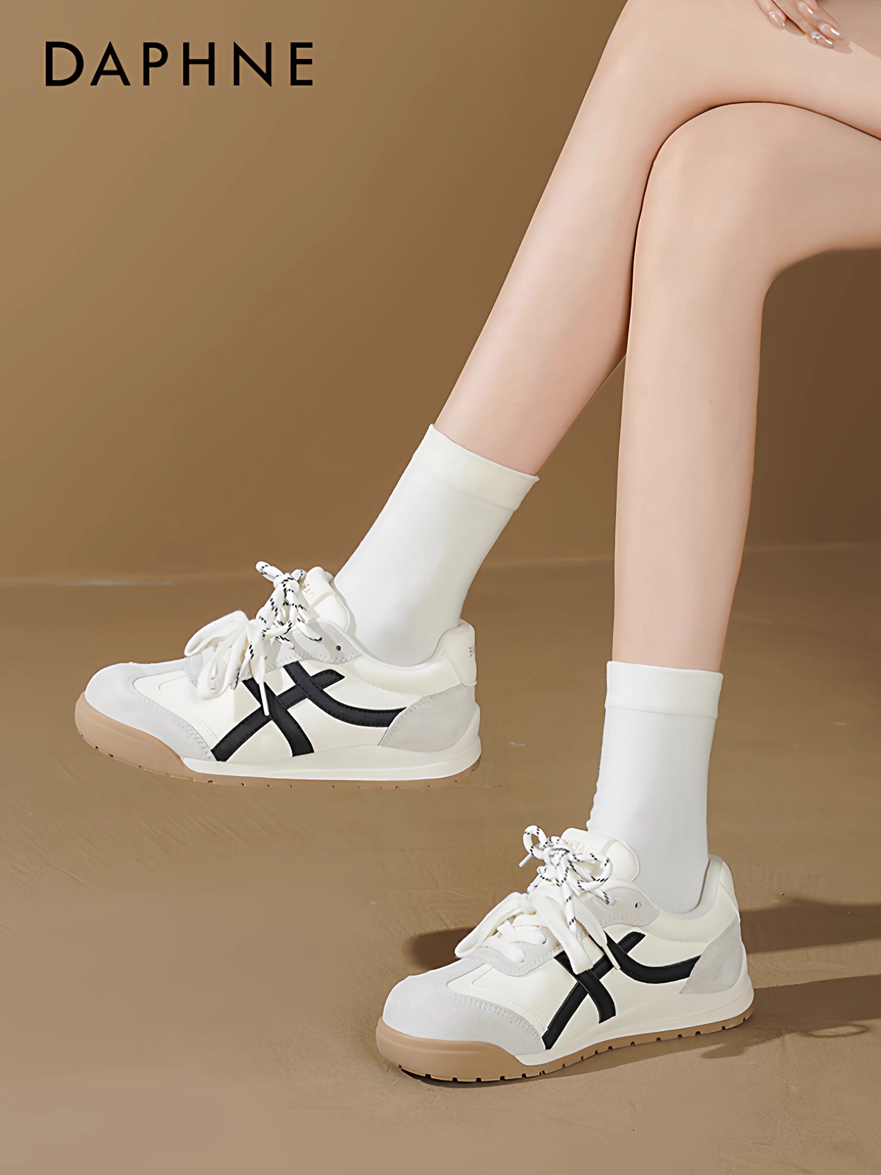 Giày tập Daphne 2025 giày mới được ưa chuộng dành cho nữ mùa thu đông giày nữ đế dày giày thể thao thông thường giày trắng dành cho nữ