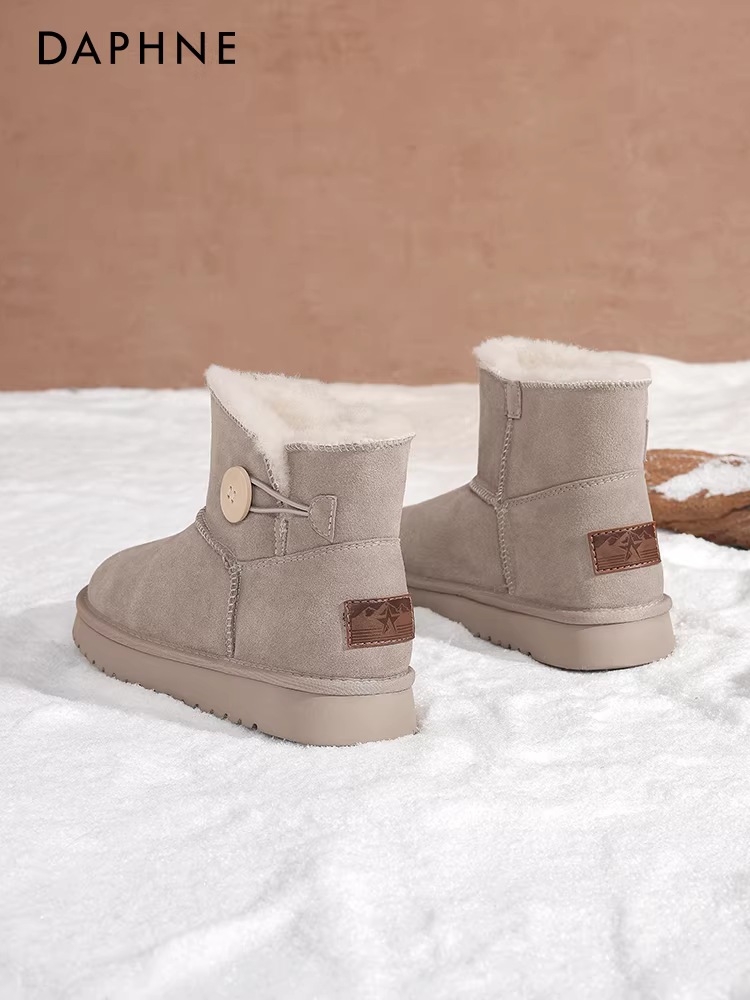 Giày bốt tuyết Daphne Sanpo dành cho nữ 2025, kiểu mới mùa đông, lót lông cừu, dày dặn, giữ ấm, kiểu lười, đế dày, chất liệu cotton Đông Bắc