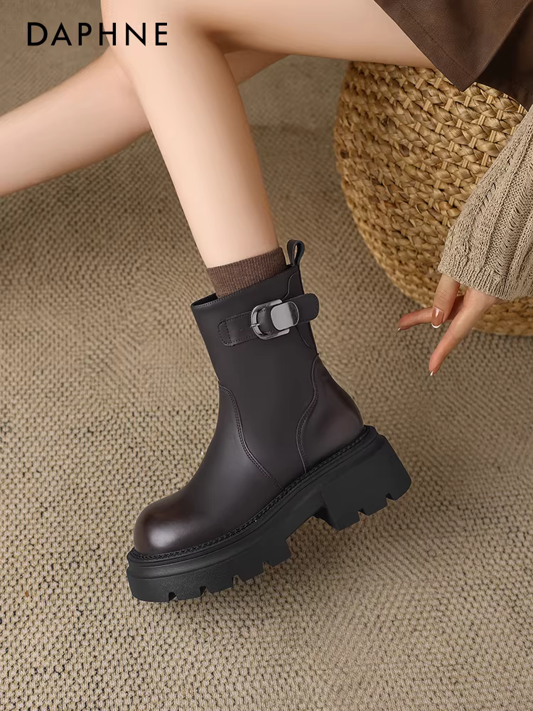 Giày bốt ngắn Daphne dành cho nữ dáng nhỏ, mẫu mới mùa hè 2025, kiểu Anh đế dày, giày Chelsea mùa thu