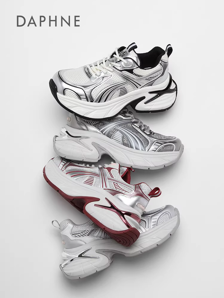 Giày thể thao đế dày phong cách Song Qian, kiểu Daphne Cloud mềm mại dành cho nữ, mẫu mới thu đông 2025, giày tăng chiều cao cho nữ.