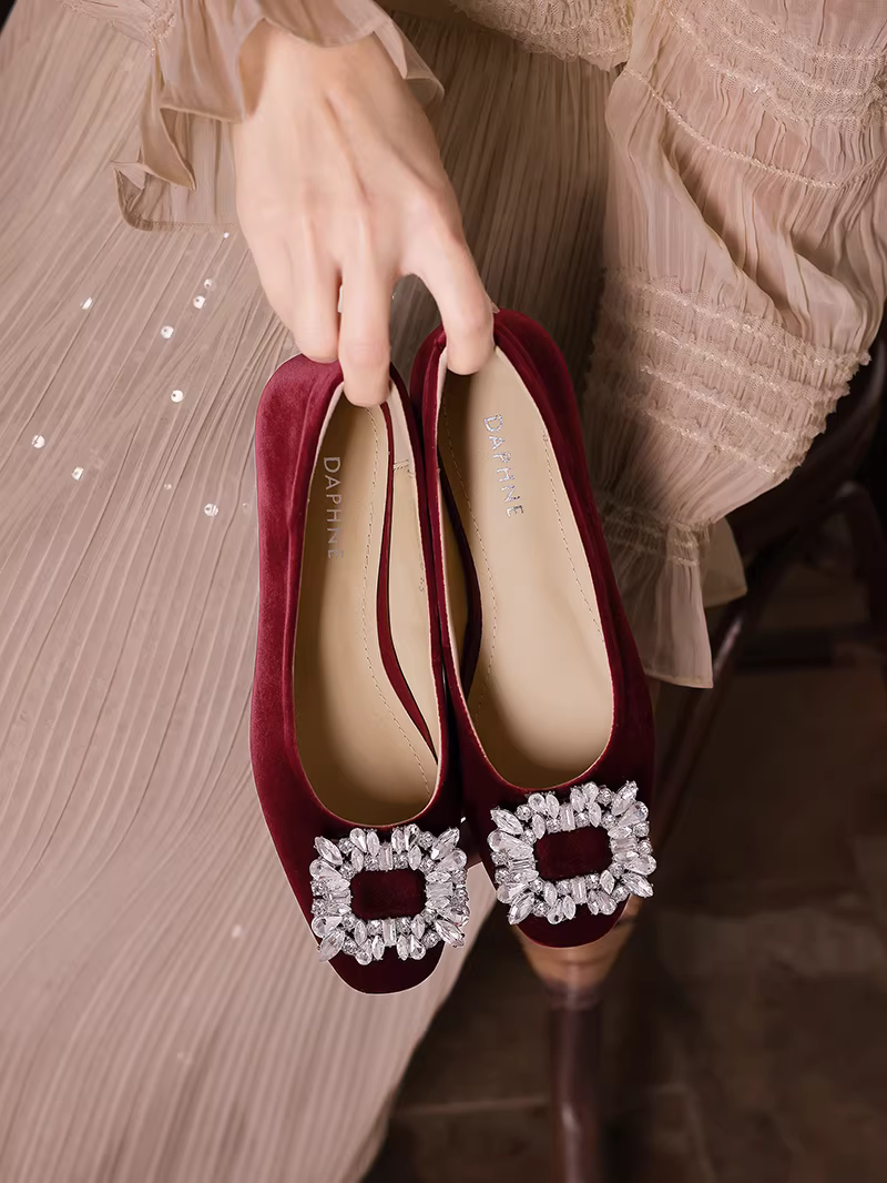 Giày bệt Daphne dành cho nữ, mẫu giày xuồng mới mùa hè 2025, giày bệt đế mềm kiểu Pháp, giày lười, giày cưới thanh lịch.