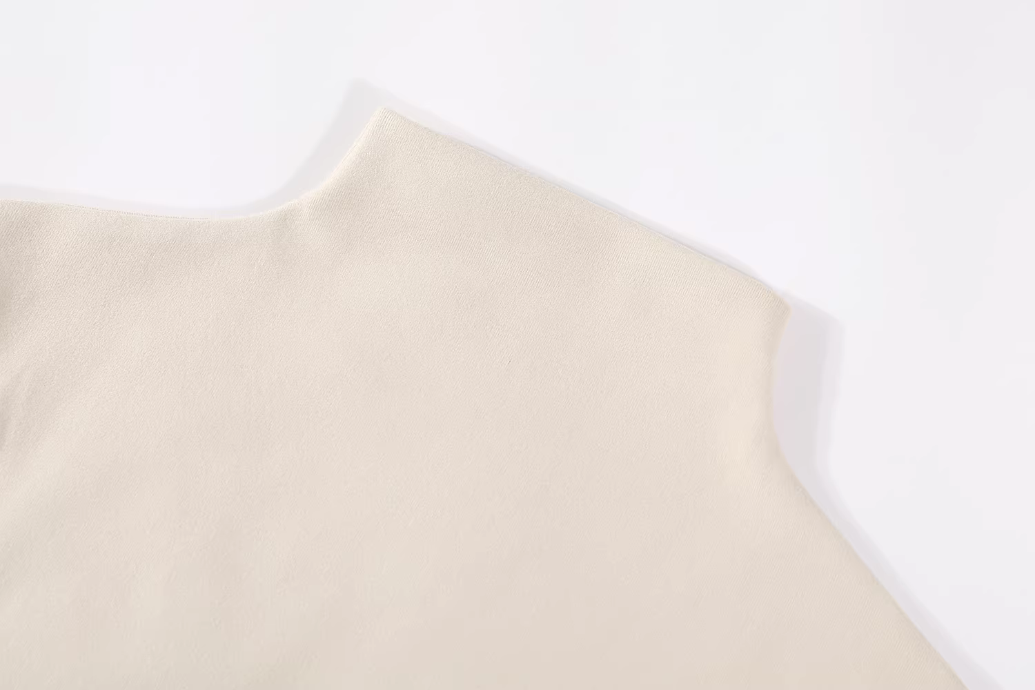 Áo thun dệt kim dài tay cổ cao nửa cổ màu trơn cho mùa thu đông, áo lót bên trong vừa vặn dành cho nữ.