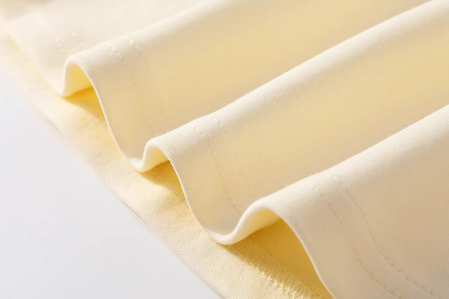 Áo khoác nỉ nữ kiểu Mỹ cổ điển, tay dài, phối nhiều mảnh, mùa xuân thu 2025, thiết kế độc đáo, đang thịnh hành