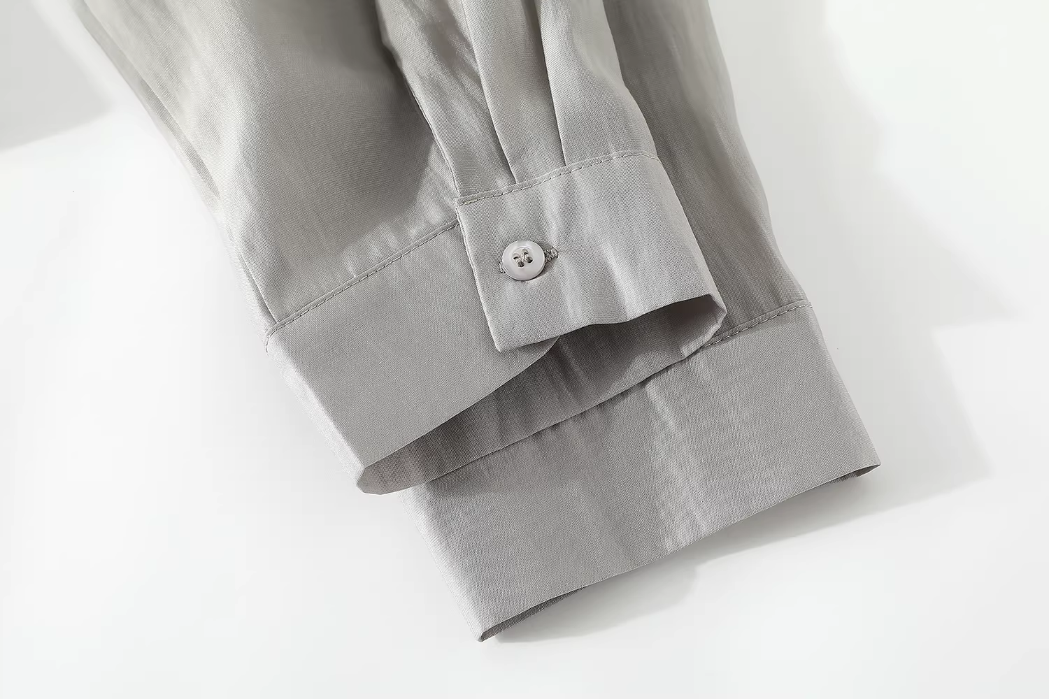 Bộ đồ hai mảnh gồm áo sơ mi màu xám và váy yếm dành cho nữ, kiểu dáng xuân thu mới, áo chống nắng phong cách giản dị độc đáo, bộ đầm đẹp