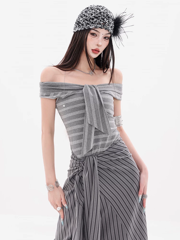 Triển lãm nghệ thuật ABWEAR Muse - Áo vest thiết kế nhiều kiểu dáng sọc nguyên bản dành cho nữ, dáng ôm, áo trễ vai