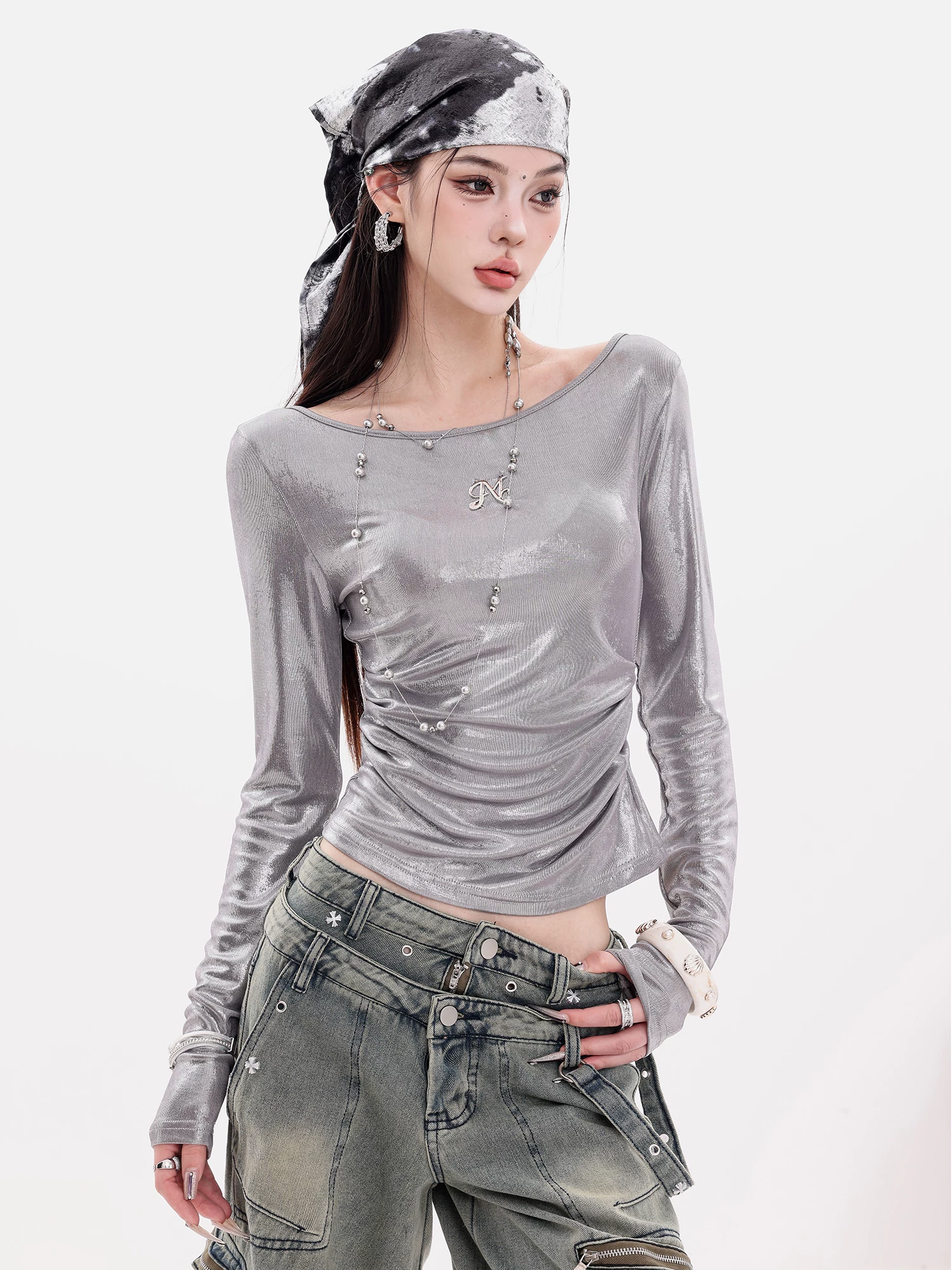 ABWEAR Galaxy Roaming - Áo thun dài tay màu bạc sáng bóng nguyên bản dành cho nữ, áo thun dài tay màu bạc sáng bóng, áo thun dài tay hở lưng, áo thun giảm béo