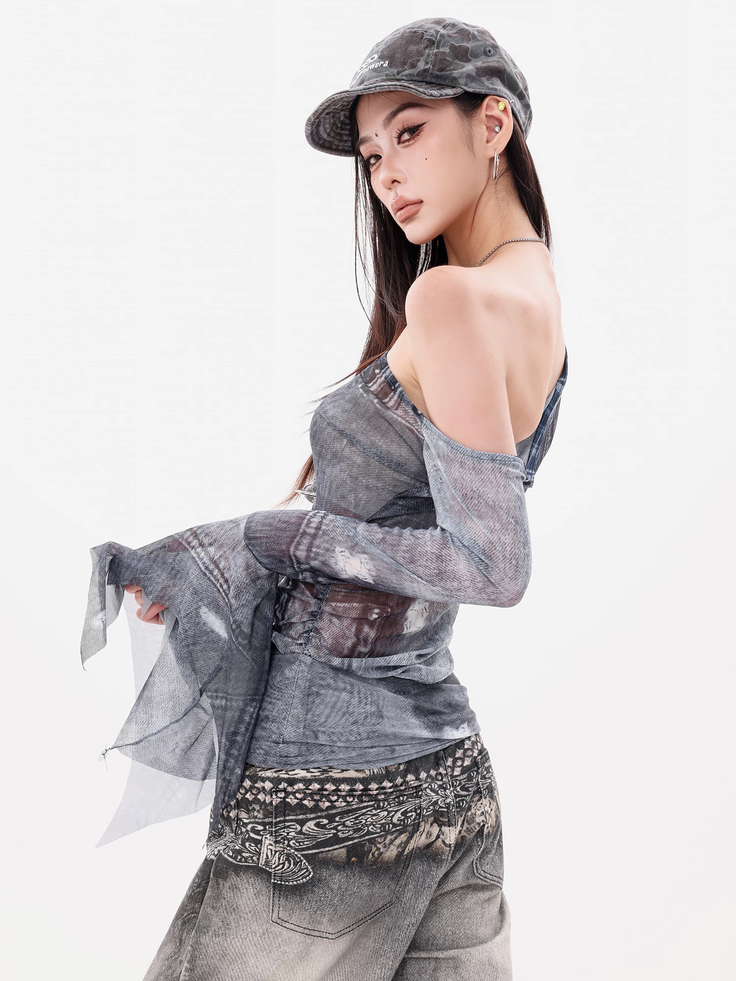 ABWLR Urban Illustrated - Áo thun lưới tay loe lệch vai phong cách hot girl nguyên bản dành cho nữ Thiết kế áo kiểu dáng ôm vừa vặn