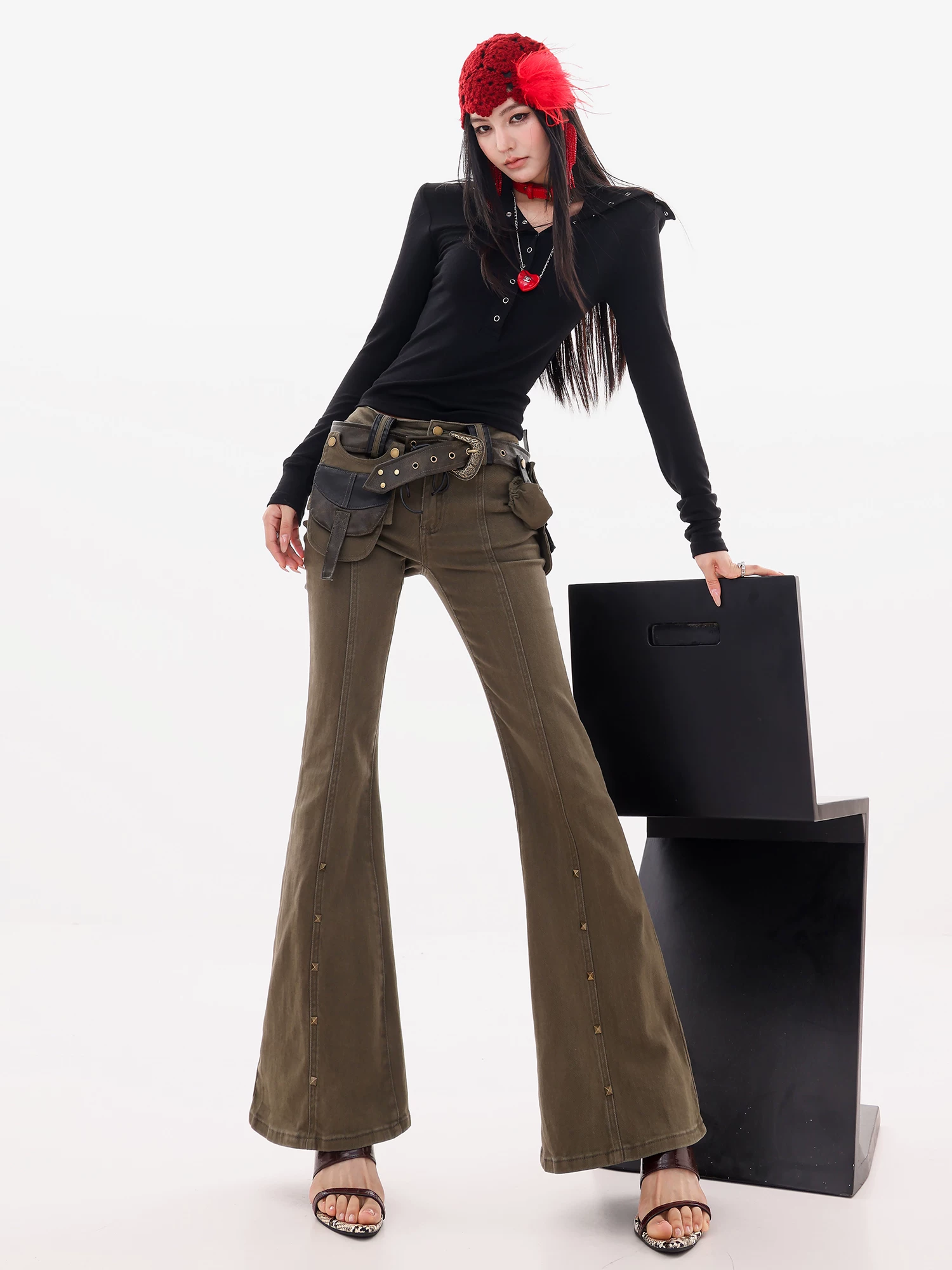 ABWLR Rebel Street-Quần jean công sở đinh tán cổ điển phong cách retro dành cho nữ, quần ống loe phong cách thu đông mới