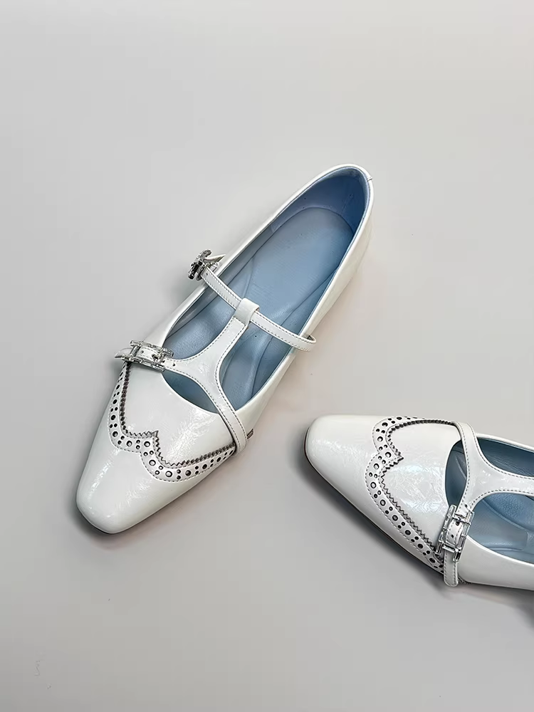 Phiên bản da cừu ~ Thiết kế mới lạ kiểu giày Mary Jane quai H, mũi vuông nhỏ, tăng chiều cao ẩn, da thật chạm khắc, giày đơn giản.