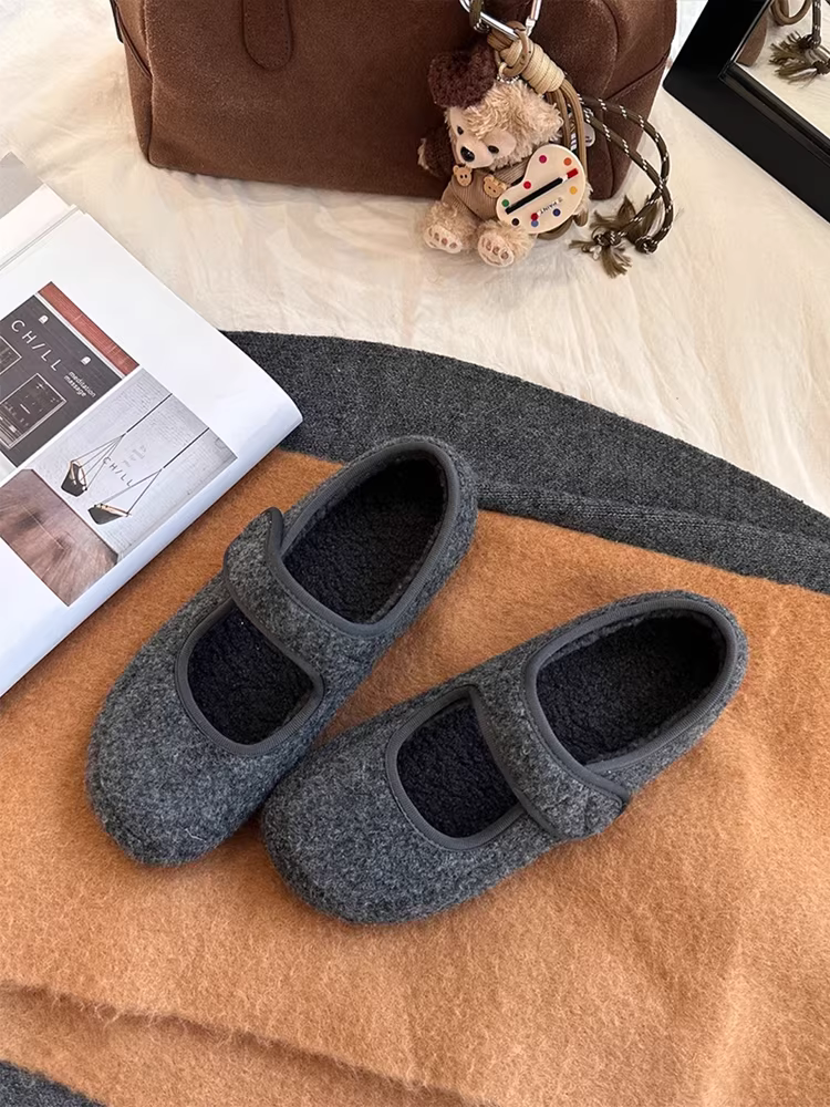 Phiên bản da cừu ~ Giày lười đế mềm có dây đeo Velcro dành cho nữ, giày cotton thoải mái có lót lông cừu mùa đông, miệng nông ấm áp