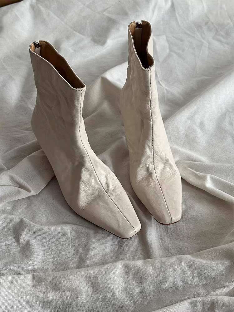 Phiên bản da bò~ Giày bốt cổ ngắn cao gót da thật màu trắng phong cách Pháp dành cho nữ, mũi vuông, khóa kéo phía sau, giày bốt thời trang tối giản, thanh lịch, tôn dáng