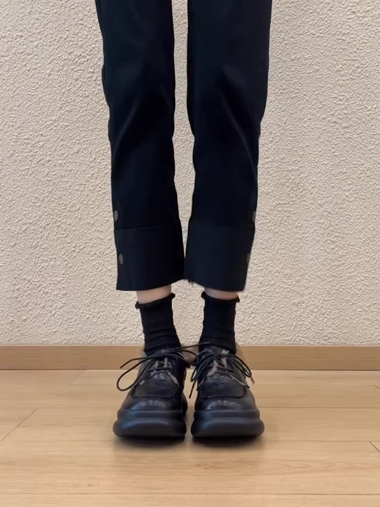 Phiên bản da cừu ~ Giày lười da thật cỡ nhỏ dành cho nữ, kiểu buộc dây kiểu Pháp, đế dày, giày da nhỏ đa năng, lót lông cừu để giữ ấm.