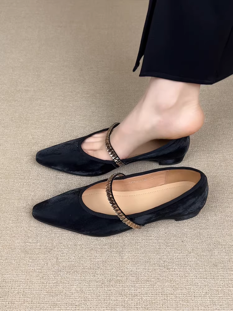 Phiên bản da cừu ~ Giày Mary Jane quai đính đá mũi nhọn nông kiểu Pháp dành cho nữ, giày da thật đế bằng kiểu Trung Quốc mới.