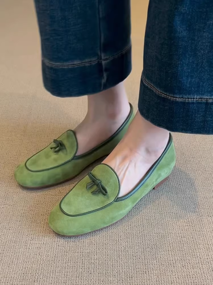 Phiên bản da cừu ~ Giày lười tăng chiều cao kiểu nơ mới đầu xuân dành cho nữ, giày da lộn đa năng kiểu lười nhỏ gọn