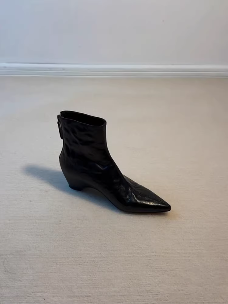 Phiên bản da bò ~ Giày bốt ngắn tối giản bằng da đã qua xử lý theo phong cách Pháp dành cho nữ có khóa kéo phía sau, tăng chiều cao, thon gọn, mũi nhọn, bốt thon gọn co giãn