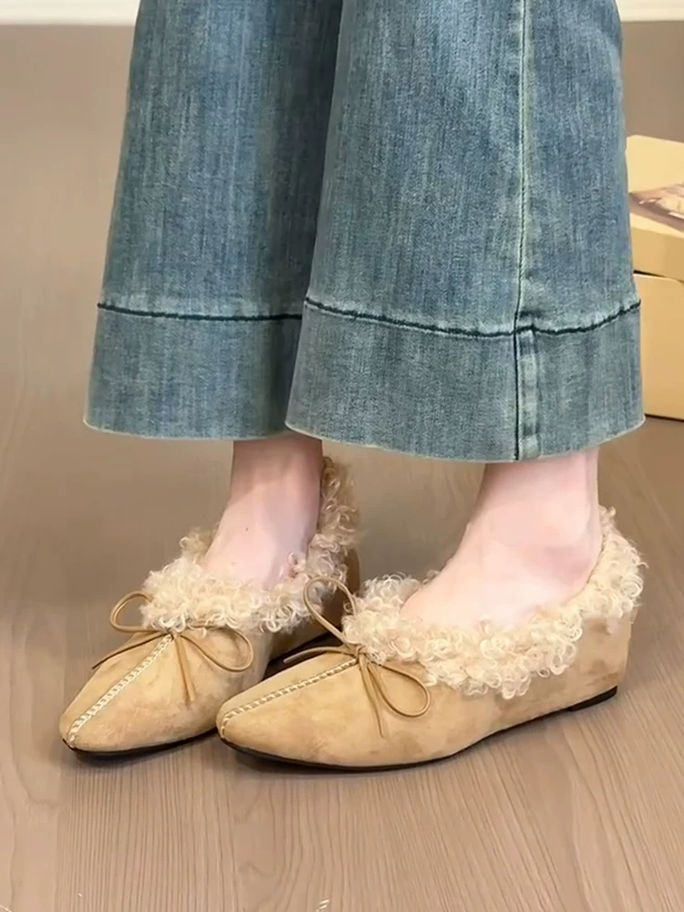 Phiên bản da cừu ~ Giày cotton thông thường mũi vuông dịu dàng và ngọt ngào dành cho nữ, phong cách Hàn Quốc có nơ, giày nhung tăng chiều cao bên trong bằng da lộn.