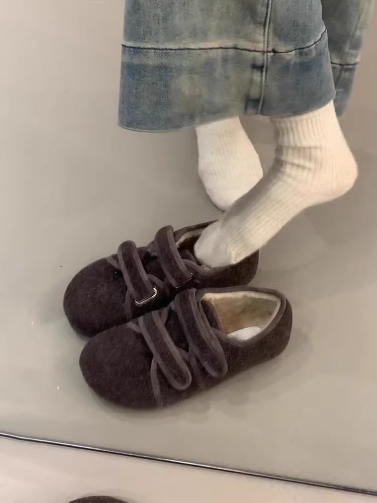 Phiên bản da cừu ~ Giày cotton có khóa dán dành cho nữ, kiểu lười, lót lông cừu, ấm áp, đa năng, kiểu dáng mới để đi ngoài trời, giày lông kiểu Birkenstock.