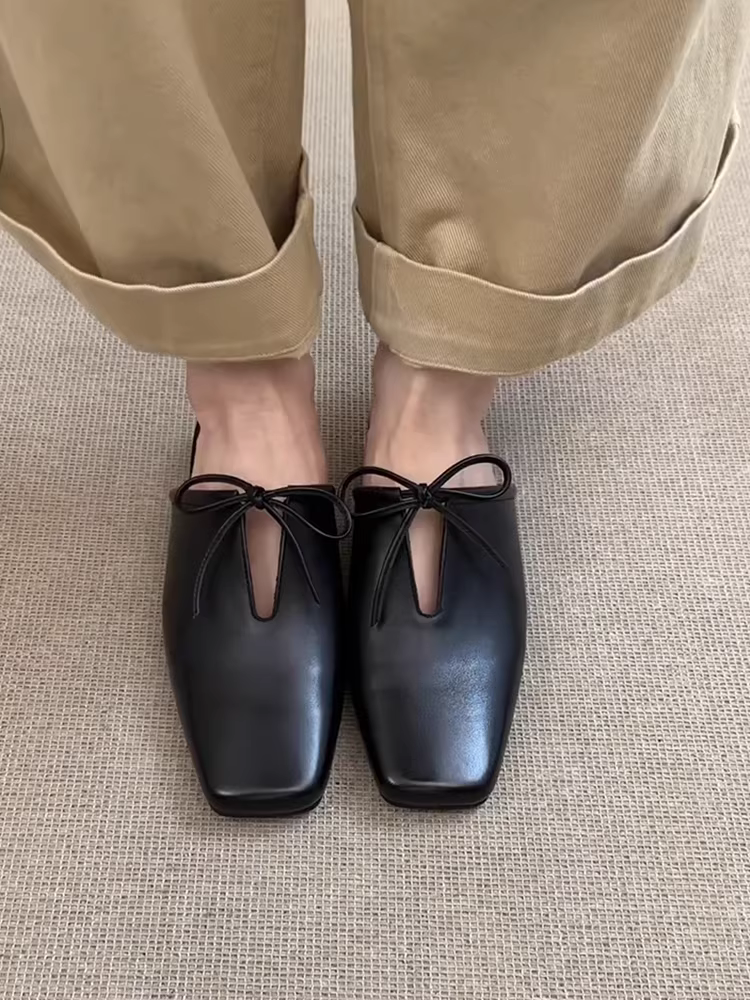 Phiên bản da cừu ~ Giày mũi kín bằng da thật đế thấp kiểu Pháp dành cho nữ, giày mules mũi vuông khoét lỗ đa năng có nơ.