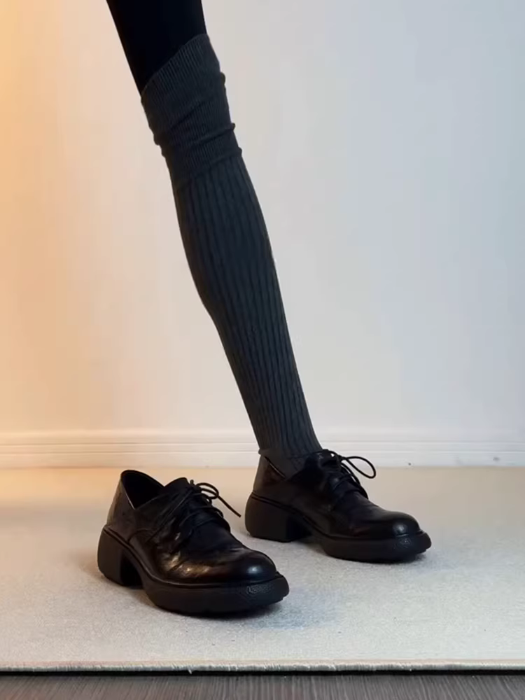Phiên bản da cừu ~ Giày da đi làm đế dày kiểu Anh cắt sâu, êm ái dành cho nữ, giày lười mũi tròn đa năng có dây buộc thoải mái