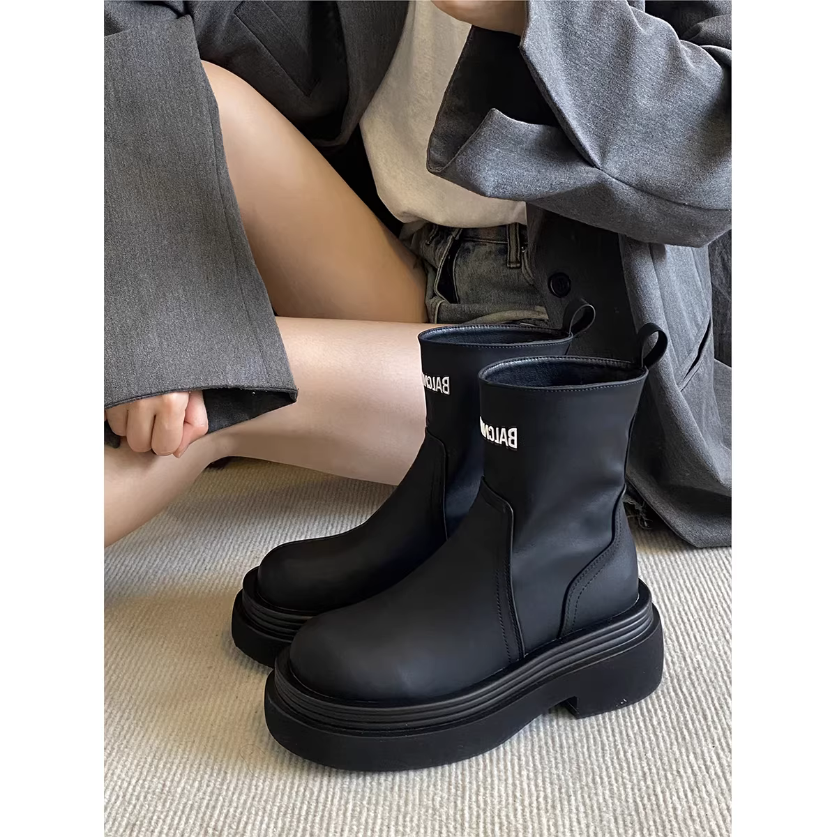 Phiên bản da bò ~ Giày bốt Martin da thật tôn dáng dành cho nữ, bốt ống khói kiểu Anh đế dày, bốt ngắn tăng chiều cao dành cho người nhỏ nhắn.