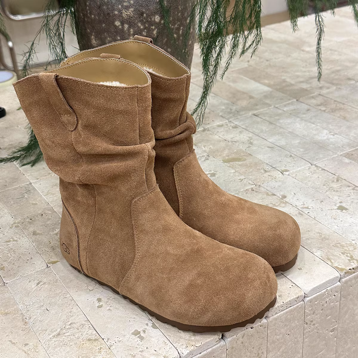 Phiên bản da bò ~ Giày bốt kiểu Birkenstock bằng da thật dành cho nữ, kiểu dáng cổ điển, mũi tròn, tôn dáng, lót lông cừu, dày dặn, đế bằng kiểu miền Tây.