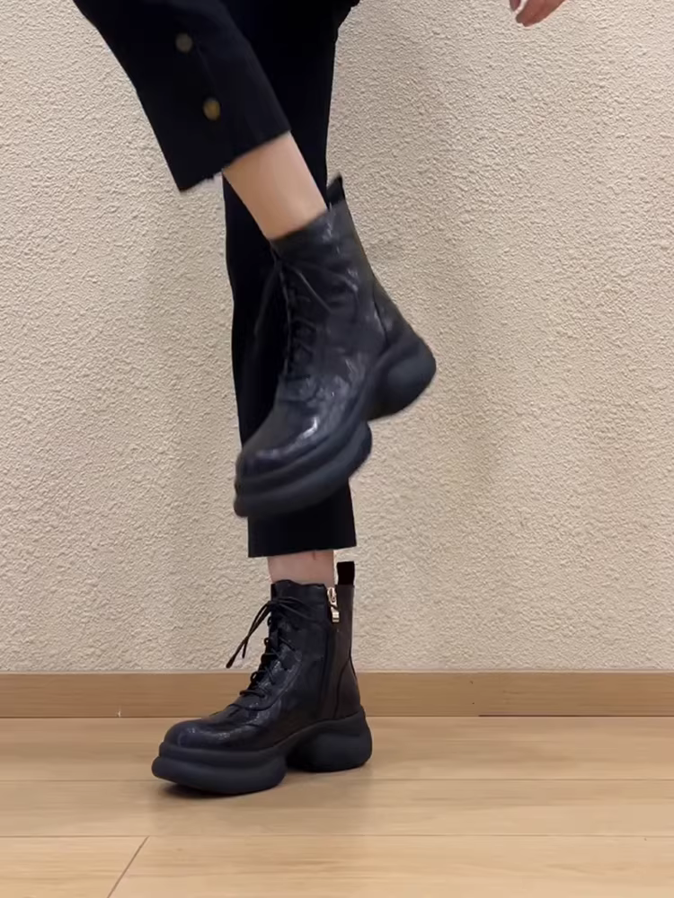 Phiên bản da bò ~ Giày bốt Martin đế bệt thời trang ~ 6cm dành cho phụ nữ nhỏ nhắn, kiểu Anh, có khóa kéo bên hông, buộc dây, mũi tròn, kiểu ngắn