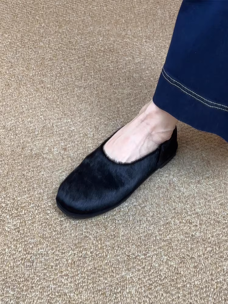 Phiên bản da cừu ~ Giày đế bằng miệng nông dành cho nữ, kiểu dáng đơn giản, đế bằng lông ngựa, giày lười đa năng, giày bà ngoại thời trang.