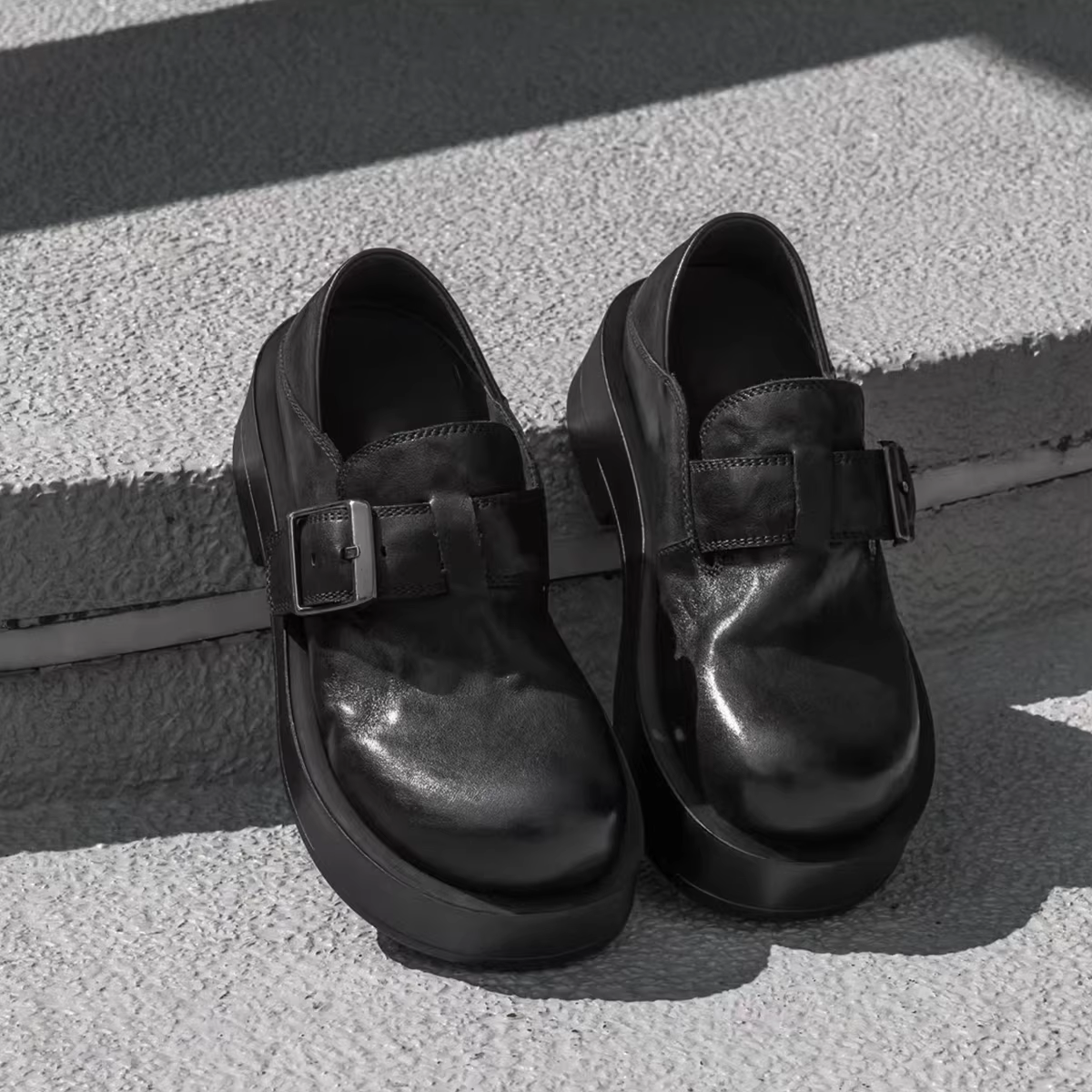 Phiên bản da bò ~ Giày Birkenstock da thật đế dày dành cho nữ, giày lười có khóa thắt lưng tăng chiều cao, giày da nhỏ kiểu cổ điển