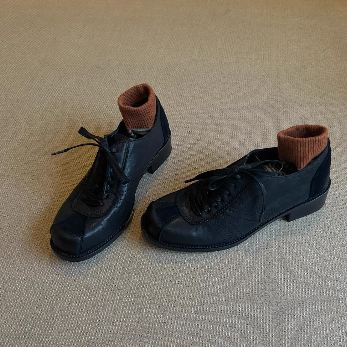 Phiên bản da bò ~ Giày đế bằng da thật đế bằng phong cách retro đa năng dành cho nữ, giày lười kiểu Anh, giày da nhỏ buộc dây kiểu cũ.