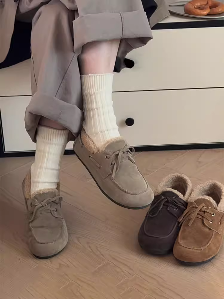 Phiên bản da cừu ~ giày lười đế mềm lót lông mềm mại kiểu cổ điển dành cho nữ, giày đế bằng buộc dây bằng da lộn cắt sâu