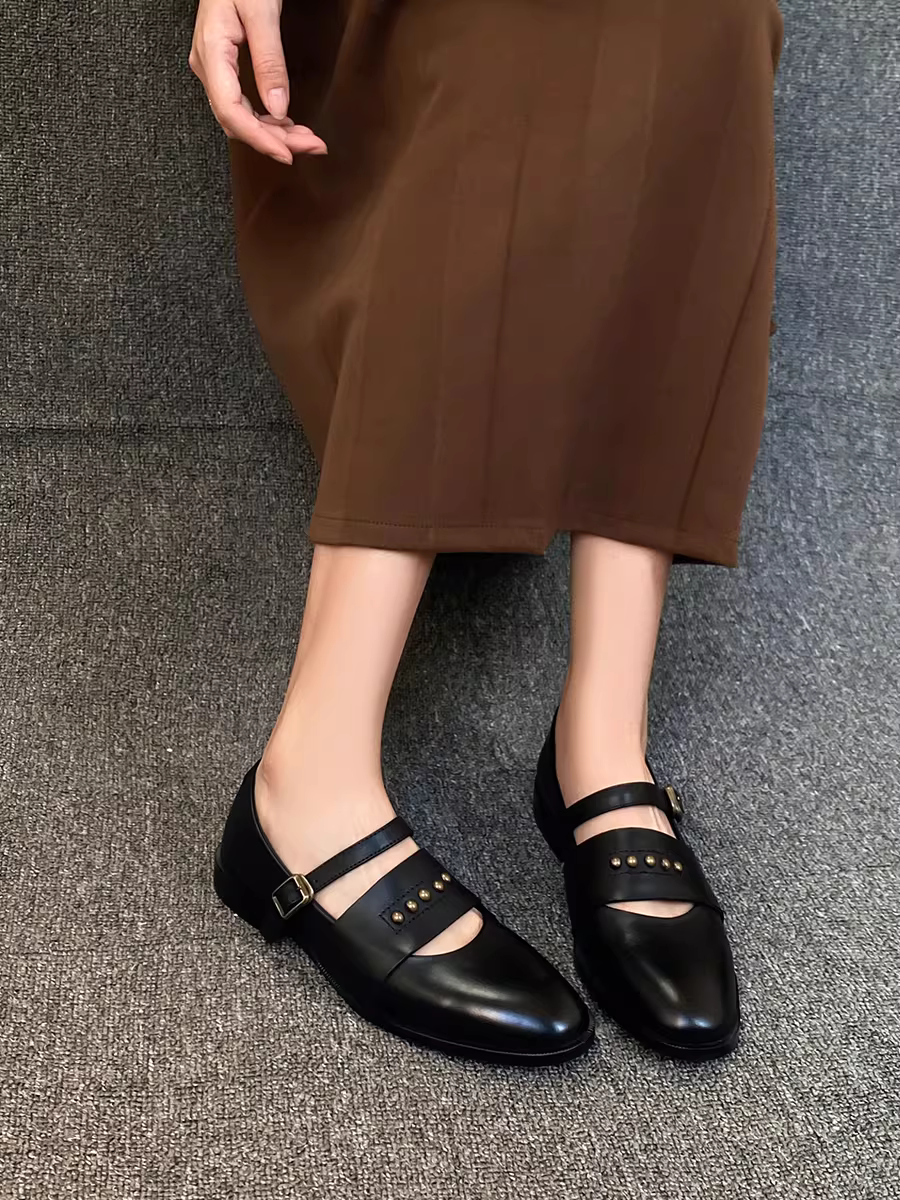 Phiên bản da cừu ~ Giày da Mary Jane đính đinh theo phong cách cổ điển dành cho nữ, giày đơn mũi tròn đế thấp phong cách Anh quốc