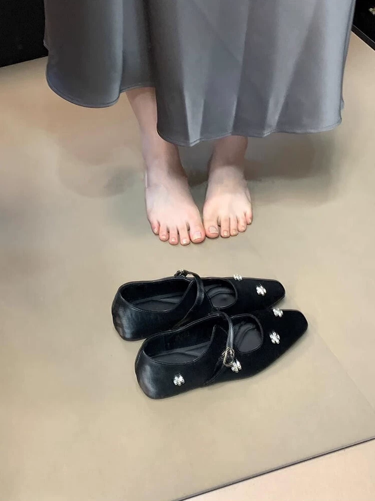 Phiên bản da cừu ~ Giày Mary Jane tăng chiều cao mũi vuông nhỏ bằng da thật đính đá cho nữ, giày ngoài trời đa năng có dây đeo đơn miệng nông